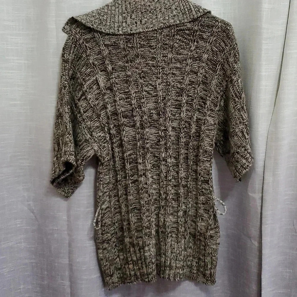 CAROLYN TAYLOR SWEATER - Picture 6 of 8